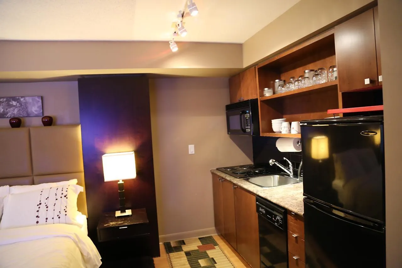 Visitor Accommodation 토론토 아파트