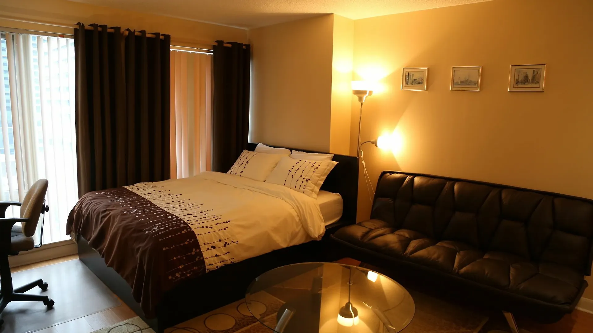 아파트 Visitor Accommodation 토론토 캐나다