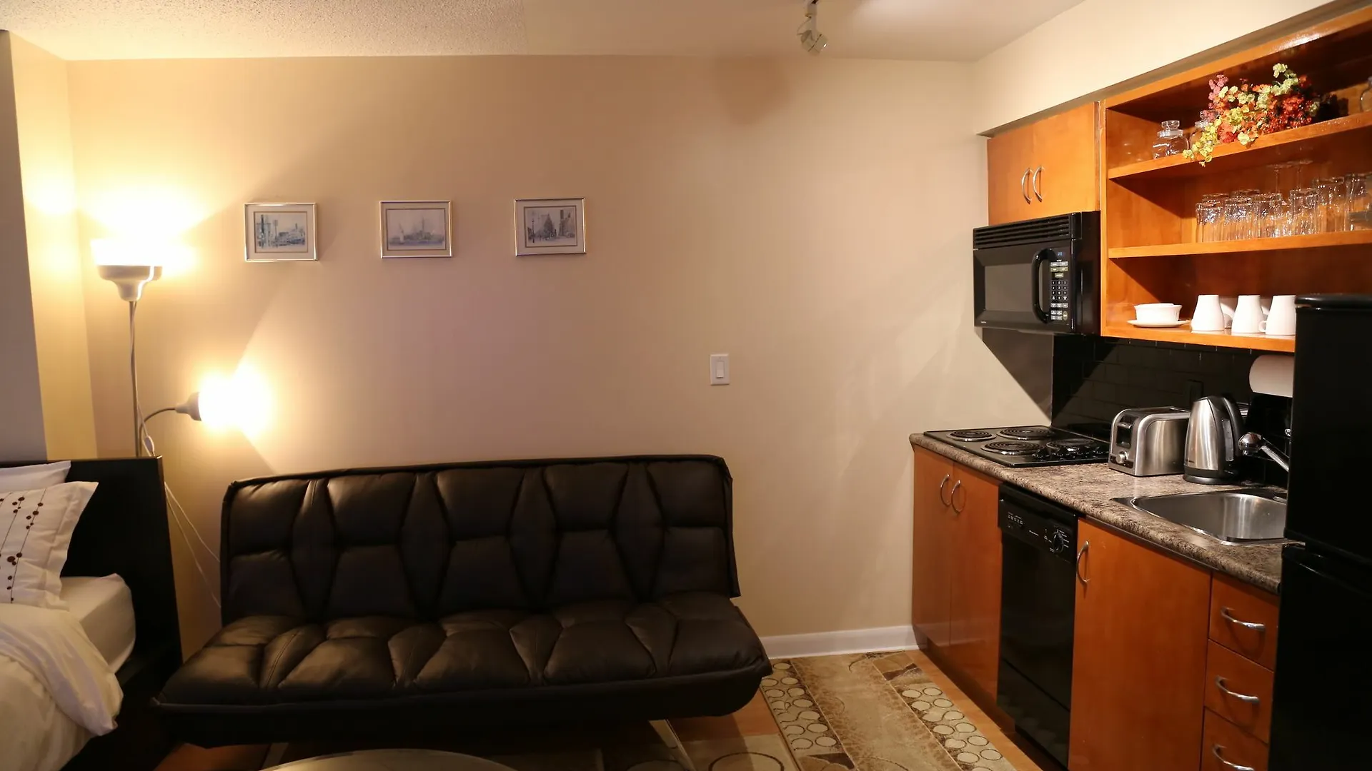Visitor Accommodation 토론토 0*,  캐나다
